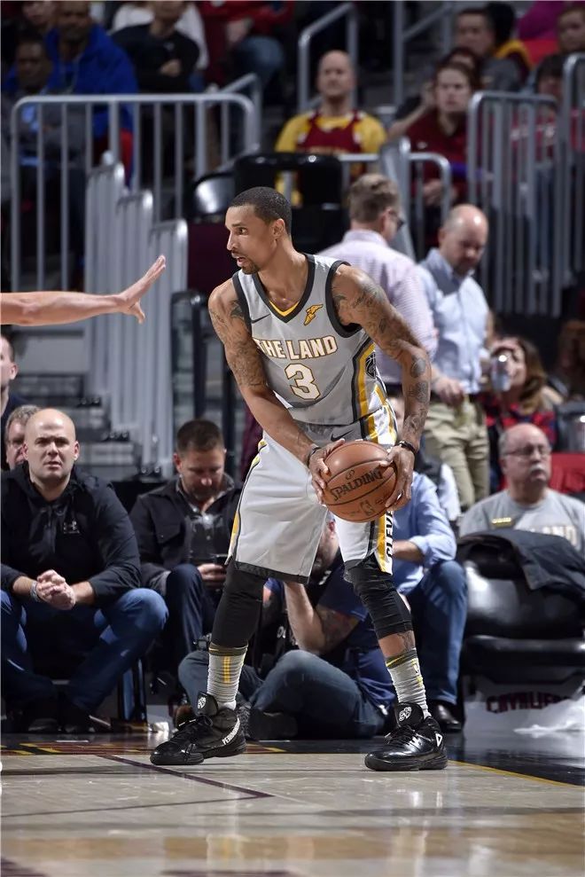 里程碑夜多伦多猛龙迎来里程碑,意大利杯赛前刷纪录,球迷炸锅,纪律约束更严格的简单介绍 里程碑夜多伦多猛龙迎来里程碑,意大利杯赛前刷纪录,球迷炸锅,纪律约束更严格的简单介绍