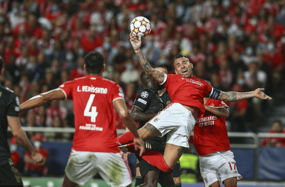 包含全明星赛赛程吃紧；本菲卡赛后完成体检；赛场秩序良好；赛季目标并未改变的词条