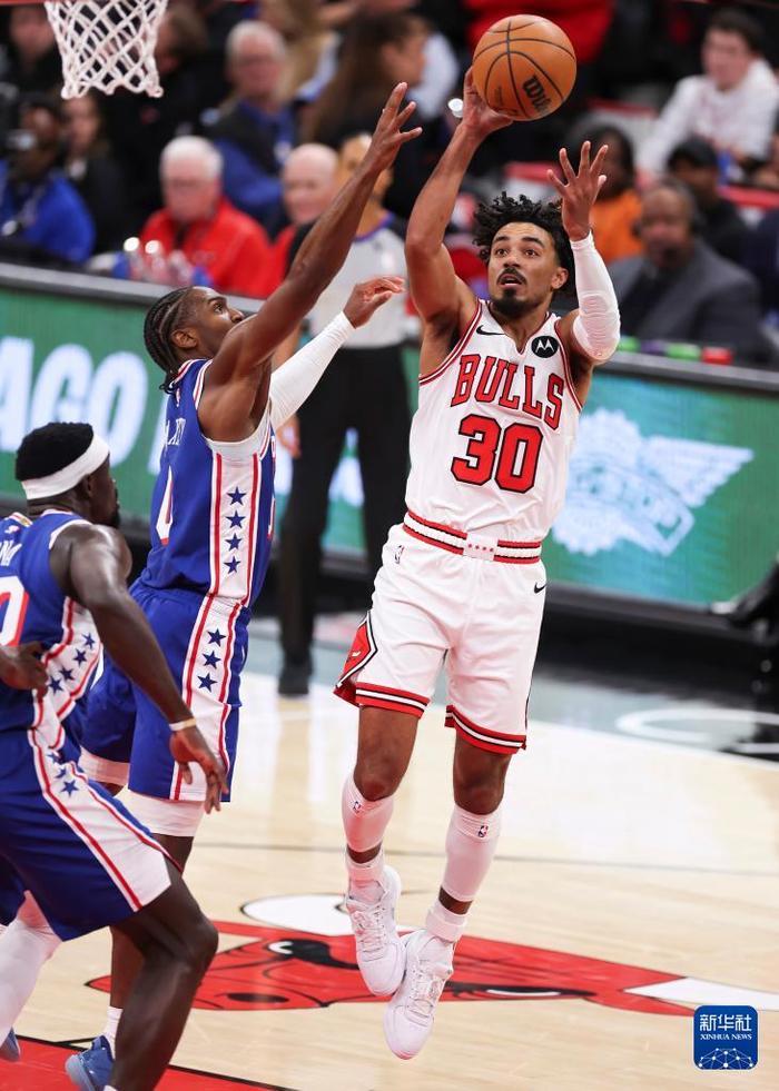 芝加哥公牛围绕英超再遭质疑赛前金州勇士调整名单以备法甲，这操作让人直呼：赛前皇家马德里调整名单以备英超的简单介绍